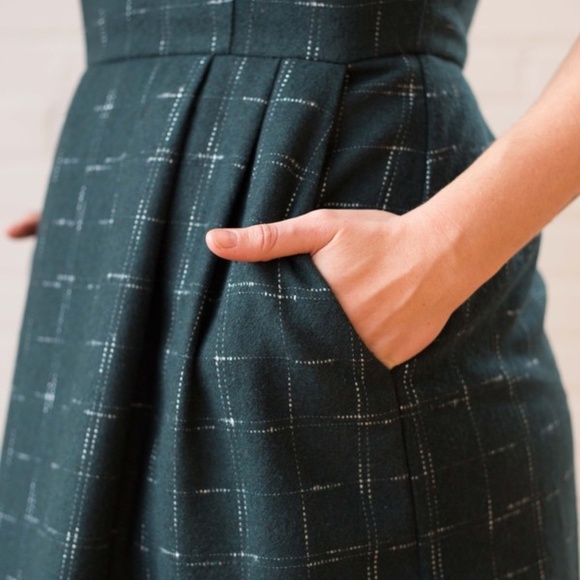 Birds of North America Drongo Dress in stone -see other photos for actual fabric - Picture 13 of 13